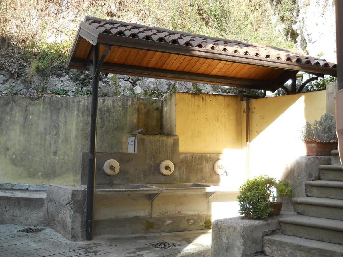 Appartamento Al Ponte Marone Buitenkant foto