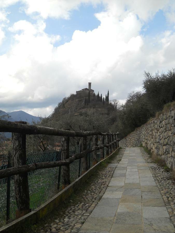 Appartamento Al Ponte Marone Buitenkant foto